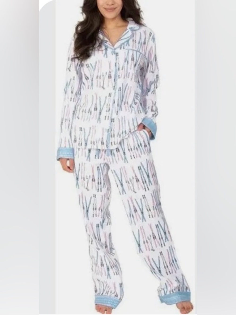 NWT Munki Munki XL white Pajama Set with Blue and Pink Ski Motif